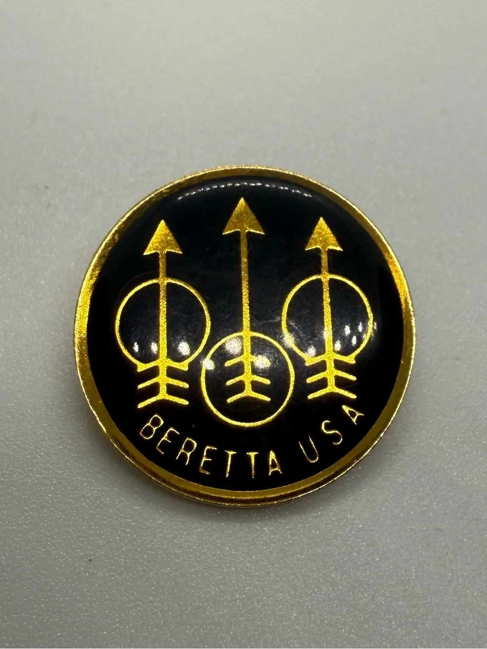 Vintage Beretta USA Logo Enamel Lapel Pin Gold Tone